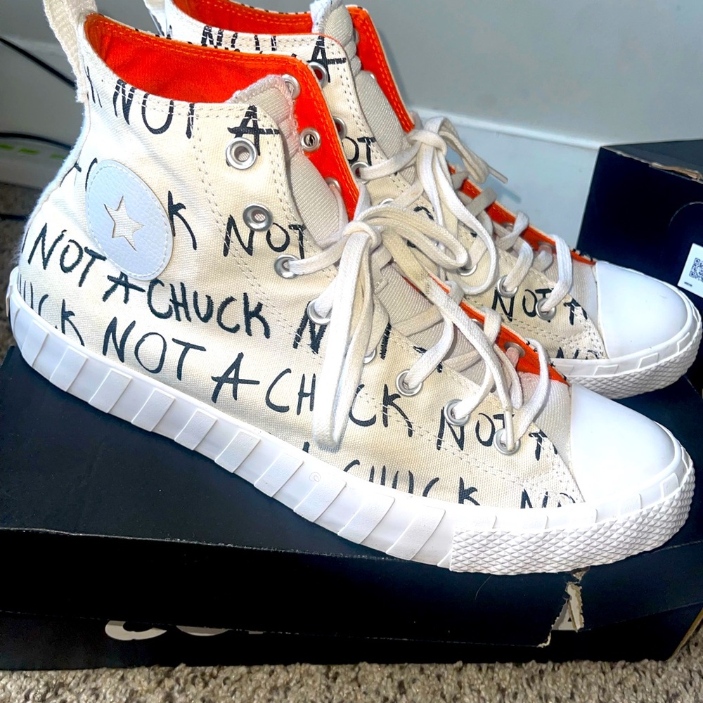 Converse High top “Not a Chuck”